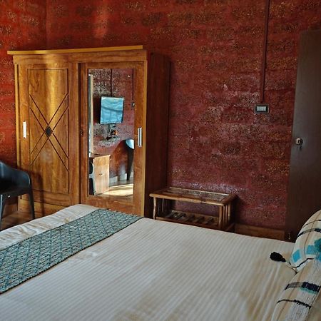 Stone Casa By Vgh 4Bhk Villa With Swimming Pool Mahābaleshwar Exterior foto